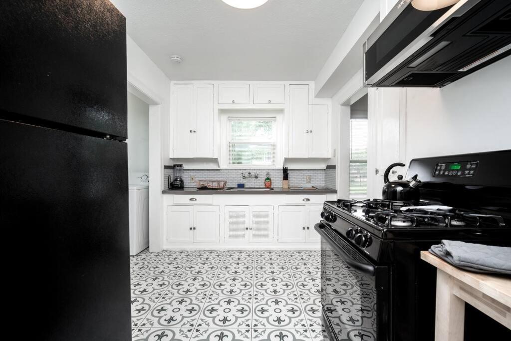 Trendy In Downtown - Near Montrose Daire Houston